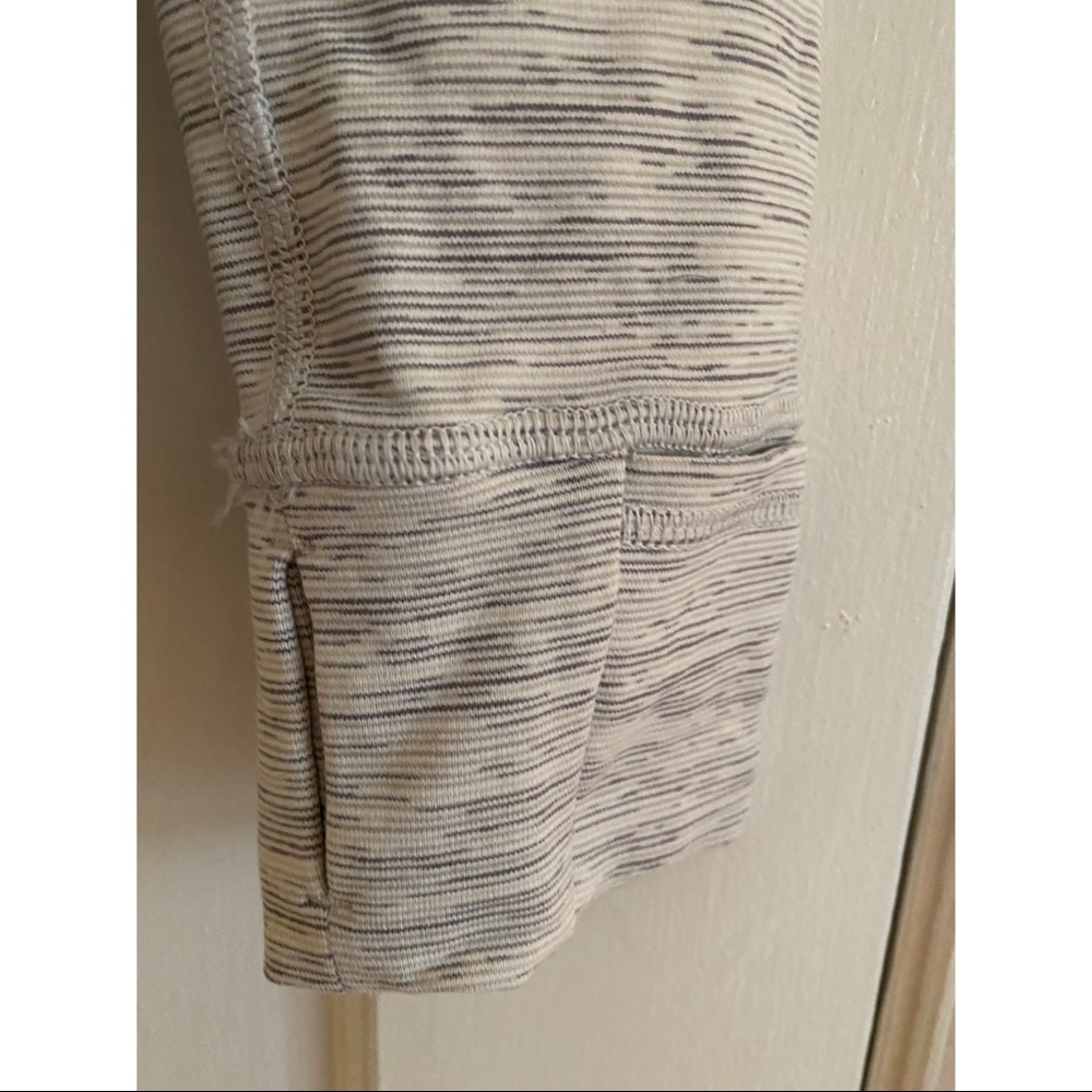 Lululemon Gray Define Jacket Sz. 6 - image 4